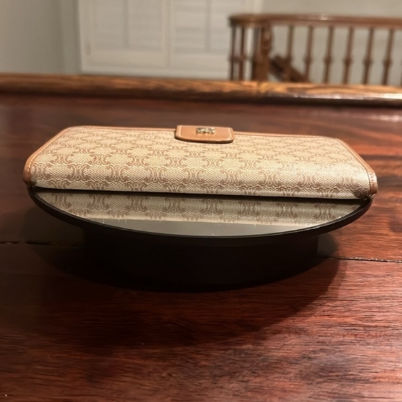 CELINE Vintage Macadam Leather Kisslock Long Wallet - Picture 3 of 10